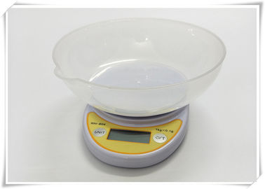 China Escala blanca de la cocina de la alta precisión del color con el bol grande desprendible de los PP proveedor